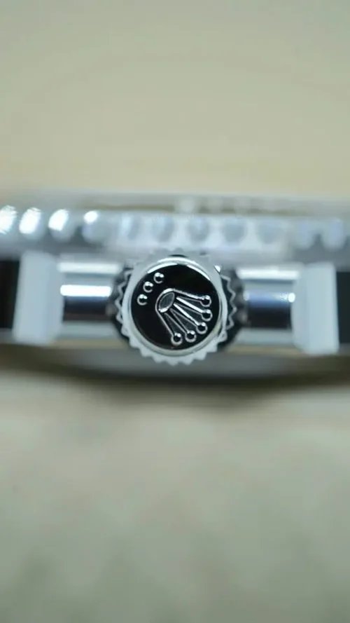 Rolex Submariner 124060 – No-Date 2025 New & Unworn 3