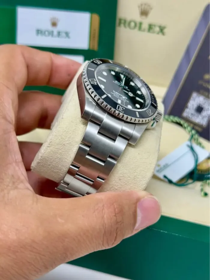 Rolex Submariner 114060 – No-Date 2020 Full Set-thirty six 7