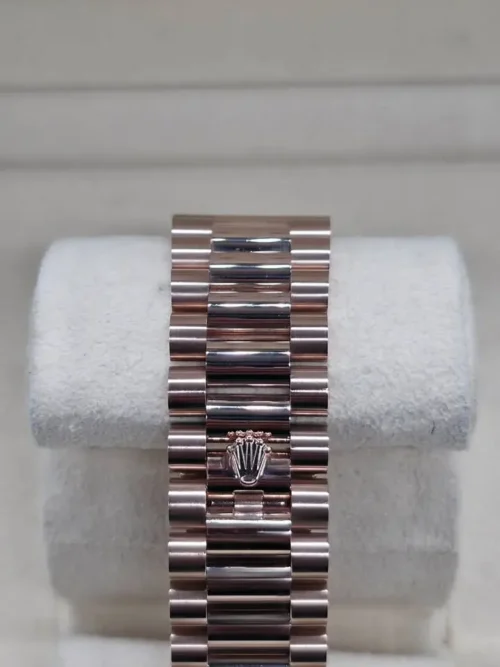 Rolex Day-Date 40 228235-6