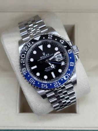 Rolex GMT-Master II BATGIRL 126710BLNR