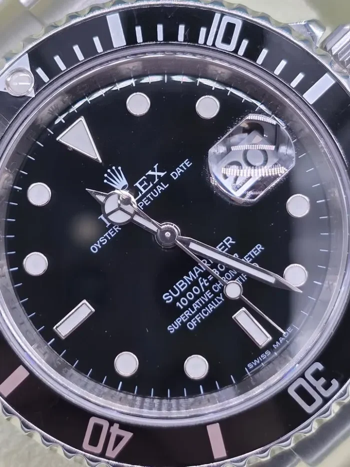Rolex Submariner Date Reference number 16610-2