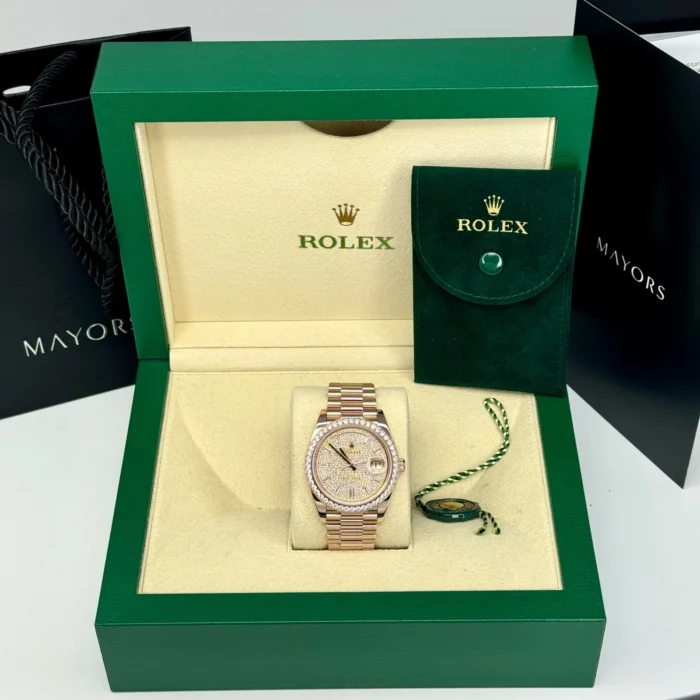 Rolex Day-Date 40 mm 18K Everose Gold Diamond Pave Dial and Bezel President-3