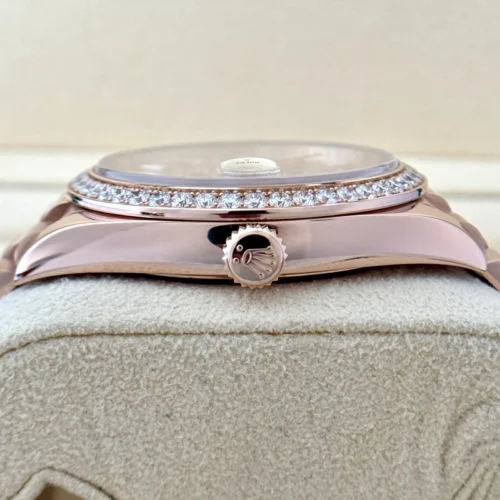 Rolex Day-Date 40 mm 18K Everose Gold Diamond Pave Dial and Bezel President-10