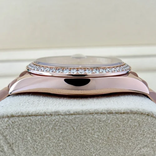 Rolex Day-Date 40 mm 18K Everose Gold Diamond Pave Dial and Bezel President-11