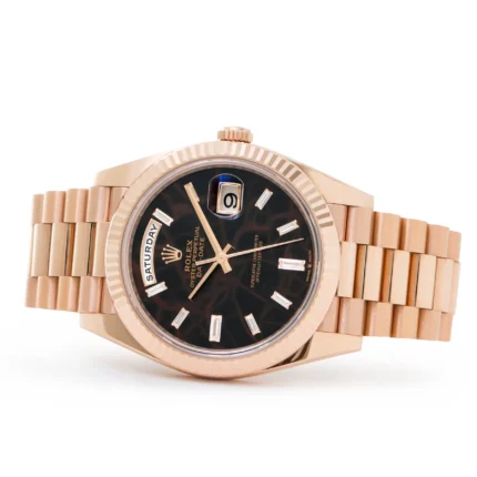 Rolex Day-Date 228235 Everose gold case side profile