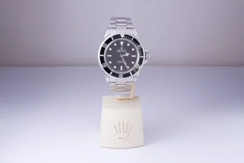 2006 Rolex Submariner 14060M Box and papers AW29586-4