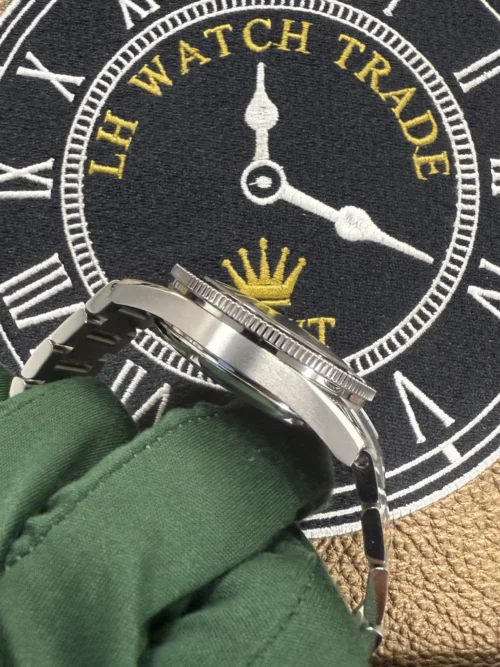 omega-007-james-bond-seamaster-300-spectre-rare-limited-edition-black-watch-6
