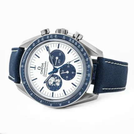 Omega Speedmaster Silver Snoopy 310.32.42.50.02.001 stainless steel case side profile